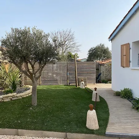 Charming House - Village Holiday home Grand-Village-Plage