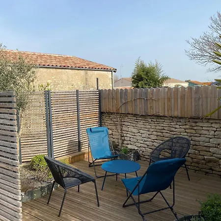 Dom wakacyjny Charming House - Village