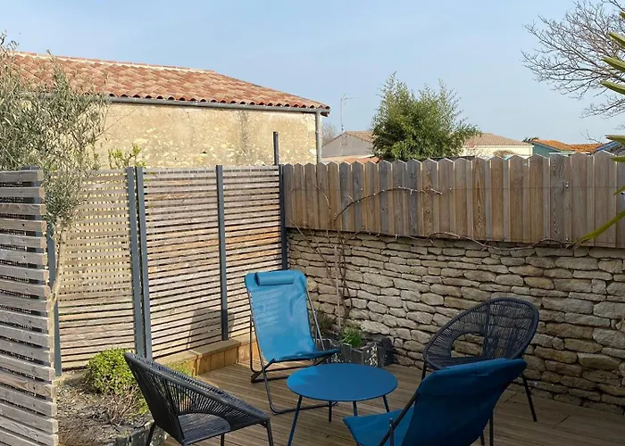 Holiday home Charming House - Village